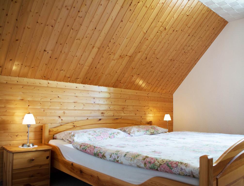 Ferienwohnung Schwarzwaldhof Titisee-Neustadt Zimmer foto